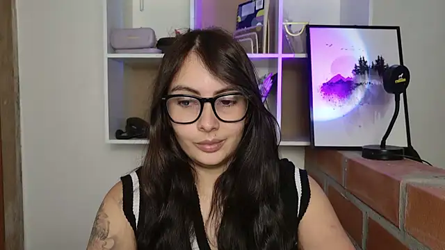 lalawhitte online show from 2, 6, 2026