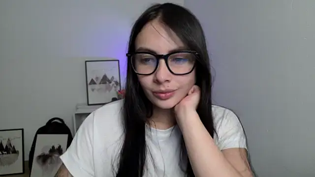 lalawhitte online show from 22, 7, 2026
