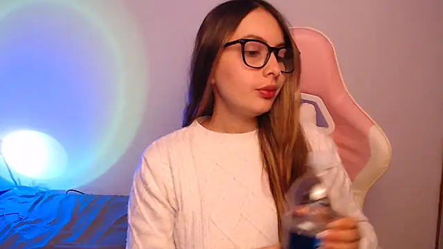 lalawhitte online show from 9, 10, 2025