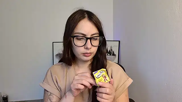 lalawhitte online show from 18, 7, 2026