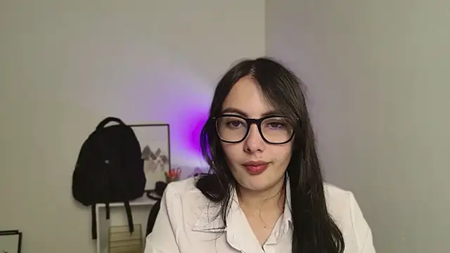 lalawhitte online show from 24, 7, 2026