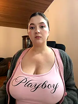 Kamilla Loop online show from 19, 11, 2025