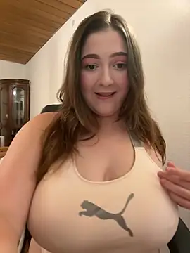 Kamilla Loop online show from 10, 9, 2025