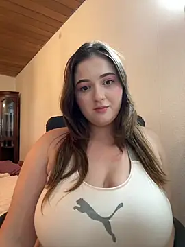 Kamilla Loop online show from 17, 9, 2025