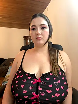 Kamilla Loop online show from 22, 11, 2025