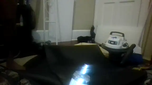 Babyboyy803 online show from 16, 12, 2025