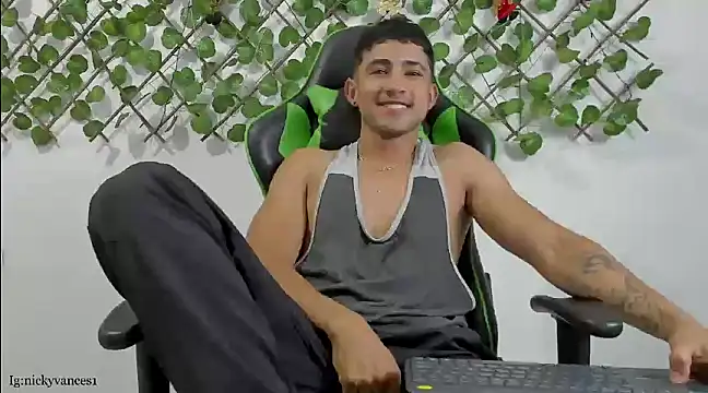 Snapshot of nicky_vances chatting on 9, 12, 2024 nicky vances online show from 9, 12, 2024