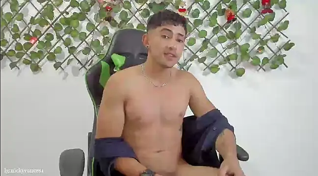 Snapshot of nicky_vances chatting on 7, 12, 2024 nicky vances online show from 7, 12, 2024