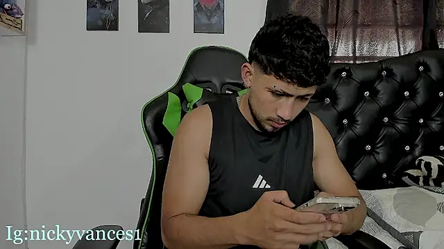 Snapshot of nicky_vances chatting on 23, 2, 2026 nicky vances online show from 23, 2, 2026