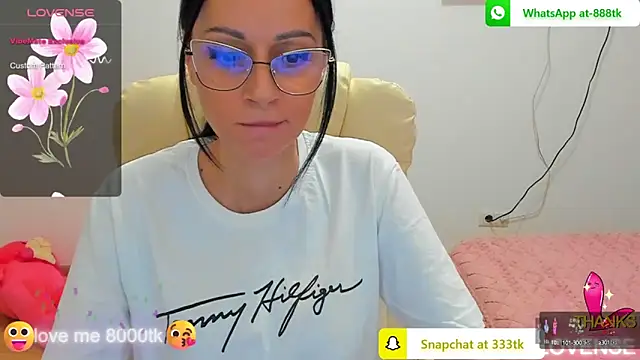 kissnicol32 online show from 25, 2, 2025