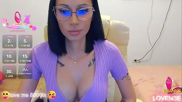 kissnicol32 online show from 22, 10, 2025