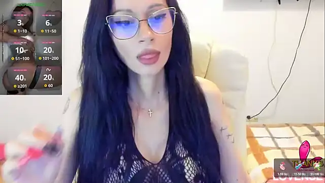 kissnicol32 online show from 3, 5, 2026