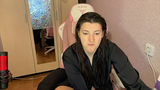 Katrin  kiss online show from 14, 4, 2026