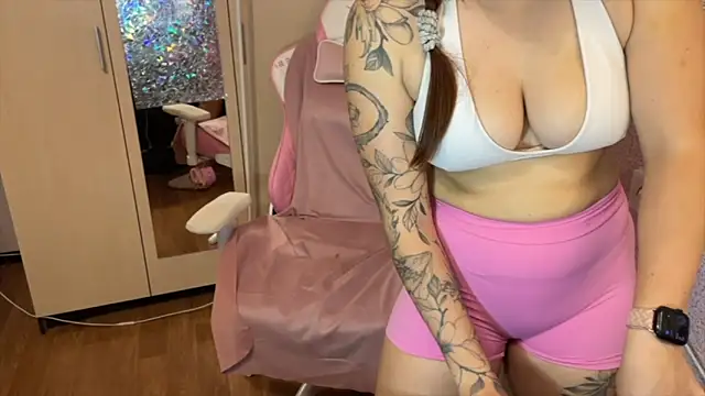 Katrin  kiss online show from 15, 4, 2026