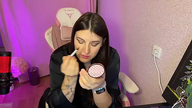 Katrin  kiss online show from 13, 11, 2025