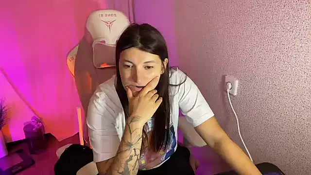 Katrin  kiss online show from 23, 10, 2025