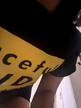 melisabunnny online show from 4, 11, 2025