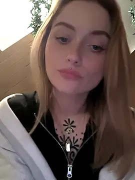 Goldloeckchen159 online show from 17, 12, 2025