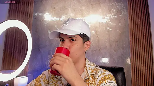 Brat  online show from 16, 11, 2025