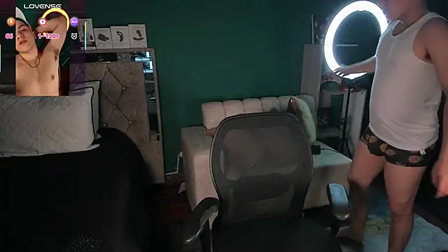 Brat  online show from 4, 10, 2025