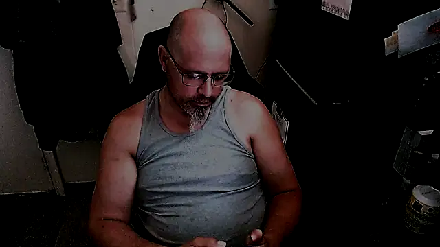 Snapshot of KrazyLegz chatting on 23, 5, 2026 KrazyLegz online show from 23, 5, 2026