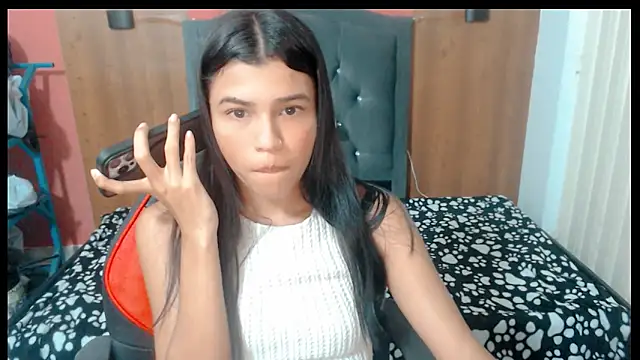 Snapshot of lyanamerry0 chatting on 2, 10, 2025 lyanamerry0 online show from 2, 10, 2025