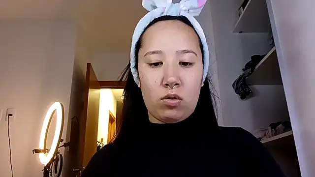 Japabaixinha online show from 13, 11, 2025