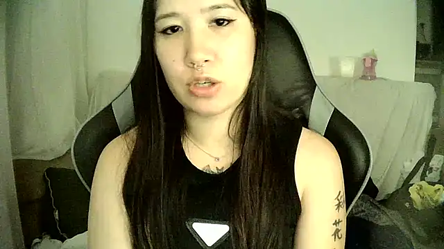 Japabaixinha online show from 22, 3, 2025