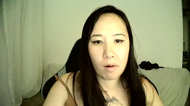 Japabaixinha online show from 21, 3, 2025