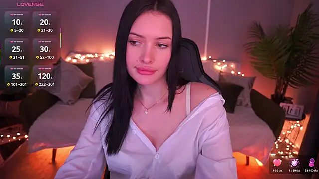 MilaSecrett online show from 16, 3, 2026