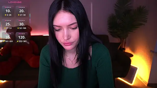 MilaSecrett online show from 21, 12, 2025