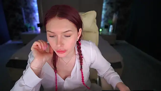 MilaSecrett online show from 15, 3, 2025