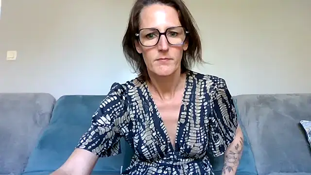 couplesensuel20 online show from 4, 4, 2026
