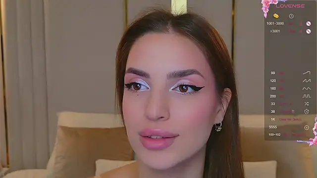 BellaHalles online show from 8, 10, 2025