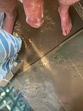 LivingLegend1978 online show from 9, 2, 2025