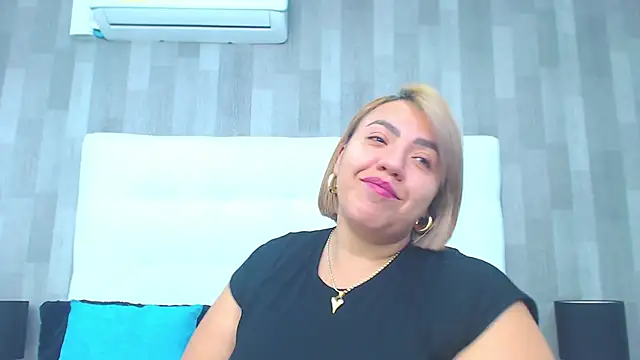 LeahMillerr online show from 29, 9, 2025