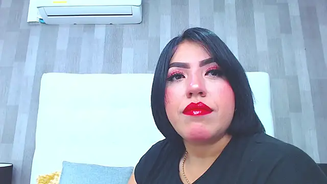 LeahMillerr online show from 29, 1, 2025