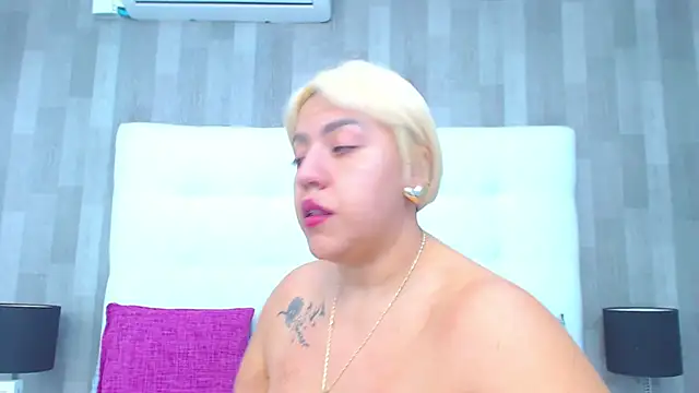 LeahMillerr online show from 2, 2, 2026