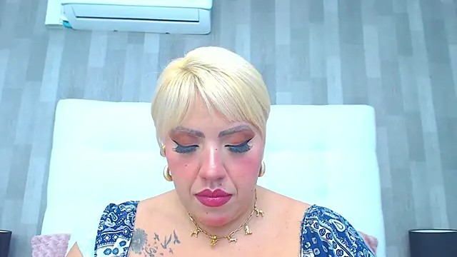 LeahMillerr online show from 26, 2, 2026