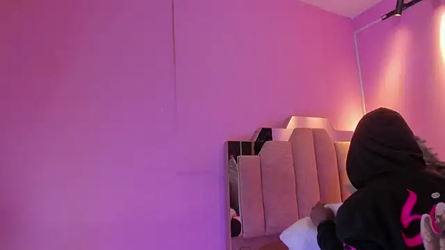 LoveQueen2 online show from 7, 1, 2026