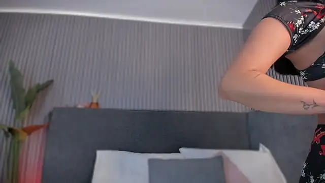 Snapshot of emelie_89 chatting on 4, 6, 2026 emelie 89 online show from 4, 6, 2026