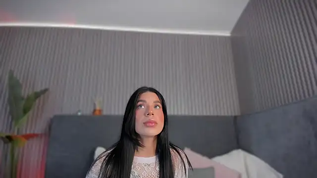 Snapshot of emelie_89 chatting on 14, 6, 2026 emelie 89 online show from 14, 6, 2026