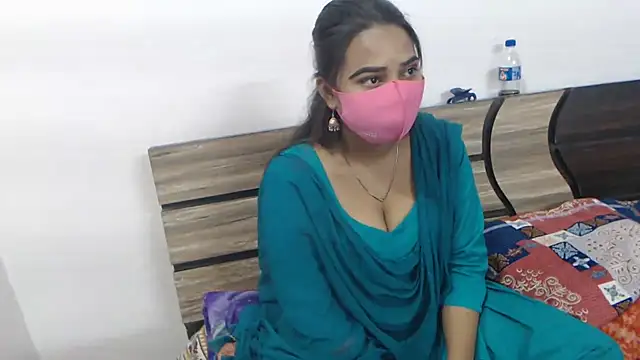 wildbabes online show from 18, 7, 2026