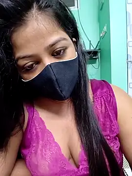 Snapshot of Monalisa_Singh chatting on 18, 4, 2026 Monalisa Singh online show from 18, 4, 2026