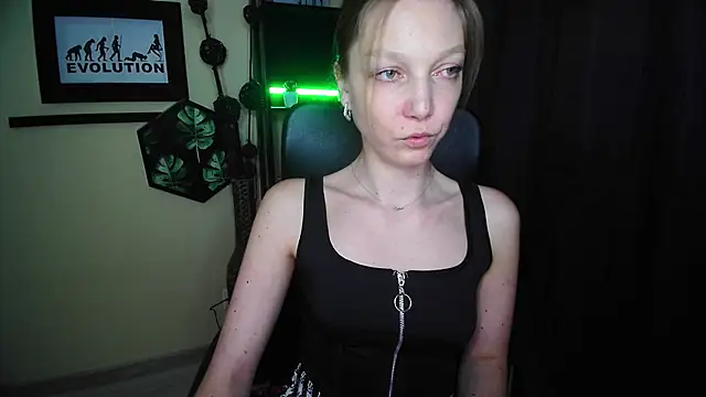 EmillyPlay online show from 29, 4, 2026