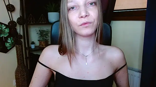 EmillyPlay online show from 28, 3, 2026