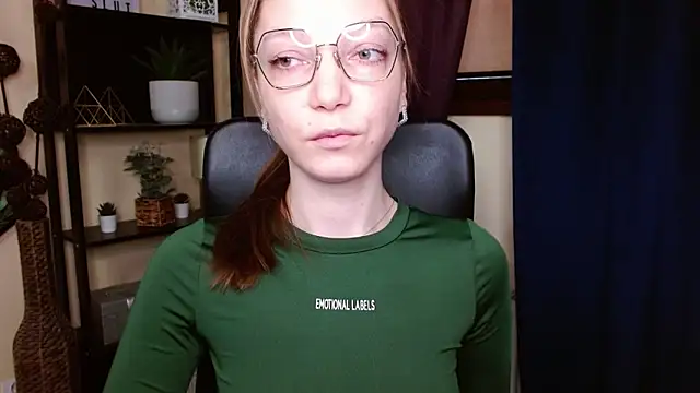 EmillyPlay online show from 19, 2, 2026