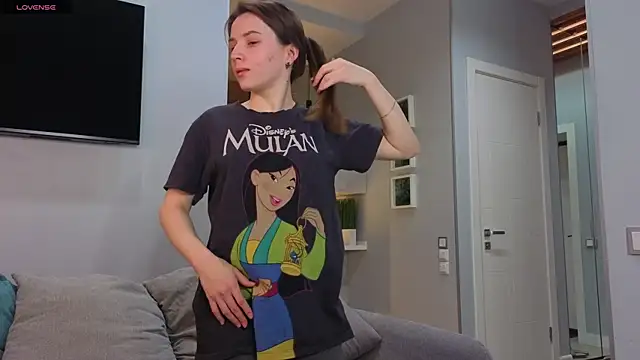 DonnaBurkee online show from 12, 11, 2025