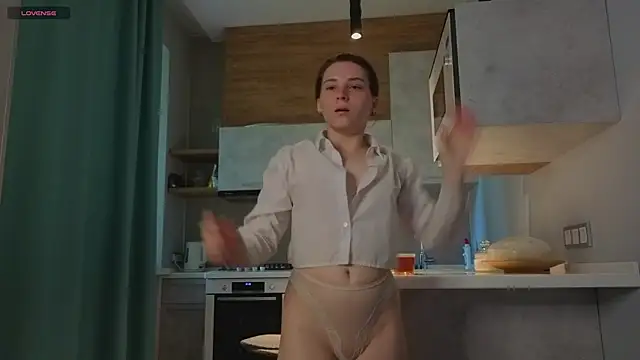 Snapshot of DonnaBurkee chatting on 19, 6, 2026 DonnaBurkee online show from 19, 6, 2026