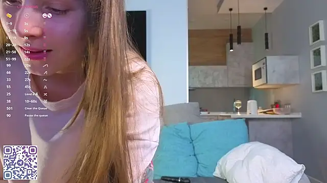 DonnaBurkee online show from 11, 5, 2026